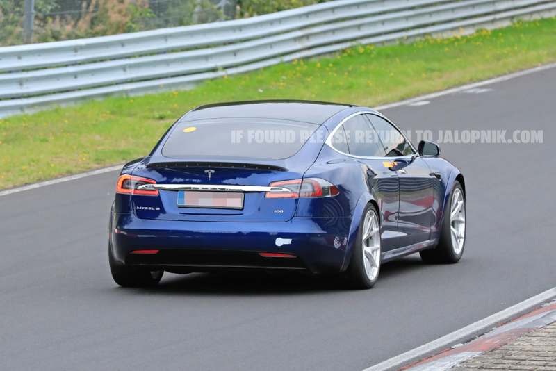 Illustration for article titled Here's What Happened With Tesla's Ambitious First Attempt At The Nürburgring